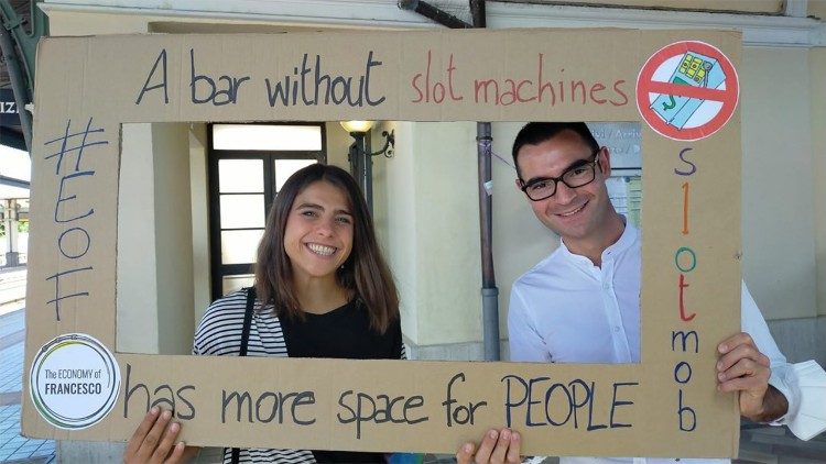 "Slotmob": più spazio alle persone