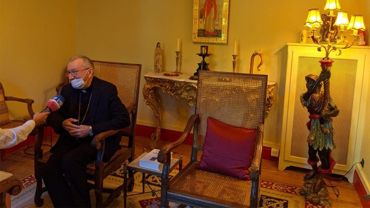 Cardinal Parolin speaking to Vatican Radio - Vatican News