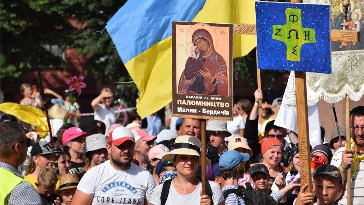 Ukraina: pielgrzymi powracają do sanktuariów 