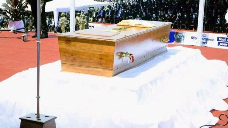 Le cercueil du Cardinal Monsengwo