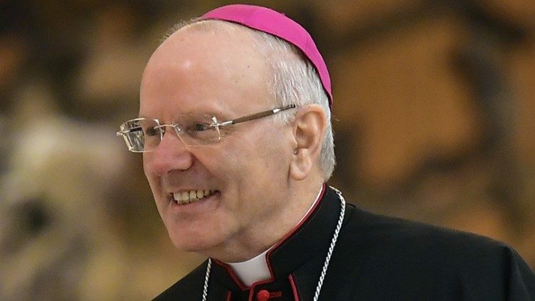 Biskup Nunzio Galantino 