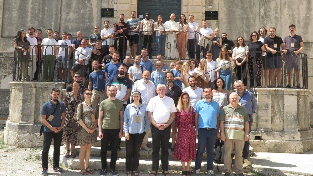 Účastníci letní teologické školy v Dubrovníku
