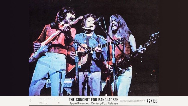 Il Concerto si svolse il 1 agosto 1971 al Madison Square Garden di New York da un'idea di George Harrison