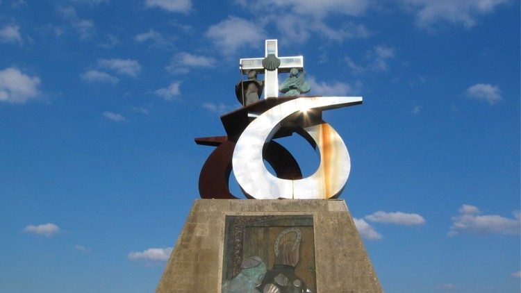 Hiszpańskie władze usuwają pomnik Jana Pawła II