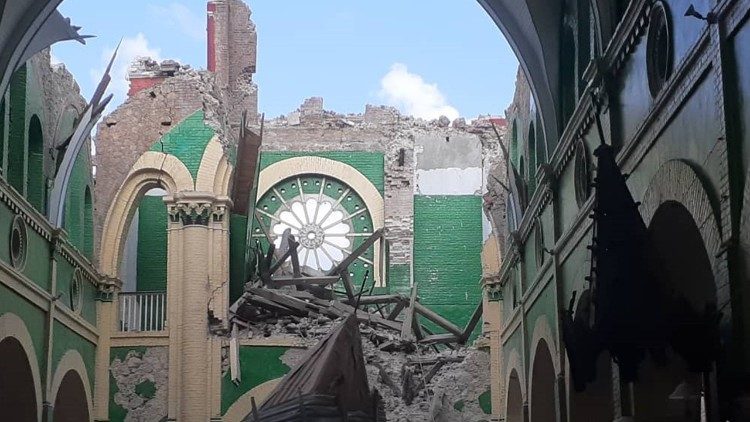 Разрушена църква в Хаити след земетресението на 14 август