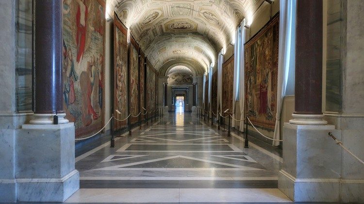 2021.08.23 "SegretiArazzi © Musei Vaticani"