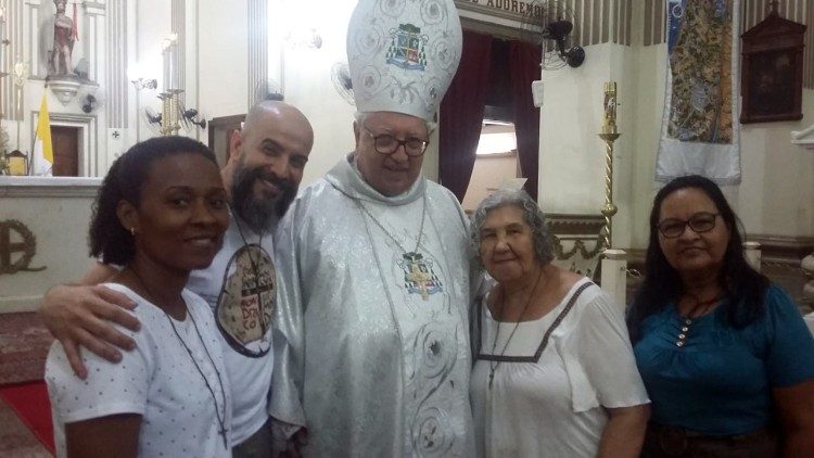 Comunidade Católica Alegria da Cruz - Dom Roberto