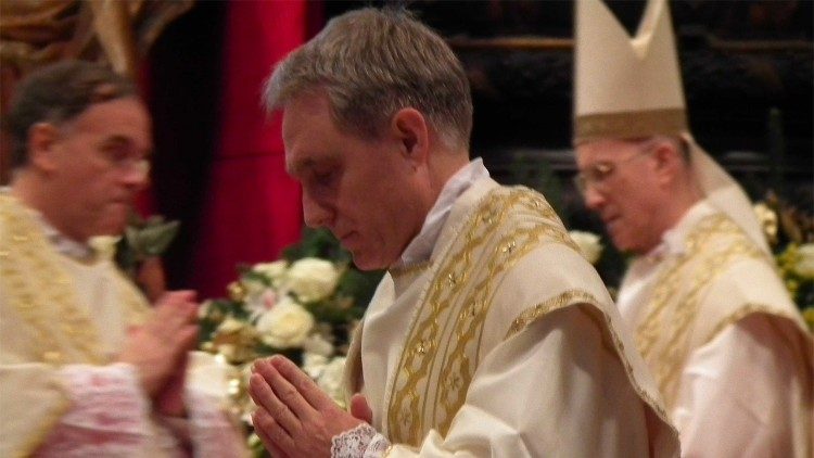 Bei der Bischofsweihe im Petersdom 2013