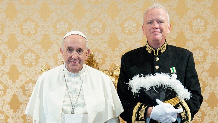 Christopher John Trott (re) bei seinem Antrittsbesuch im Vatikan im September 2021 - als britischer Botschafter beim Heiligen Stuhl