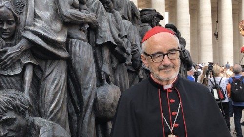 Kardinal Czerny trifft ukrainische Flüchtlinge: Eine Reise der Hoffnung und Anklage 