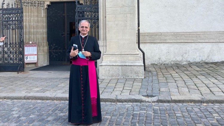 Monsignor Stanislav Zvolenský, metropolita di Bratislava