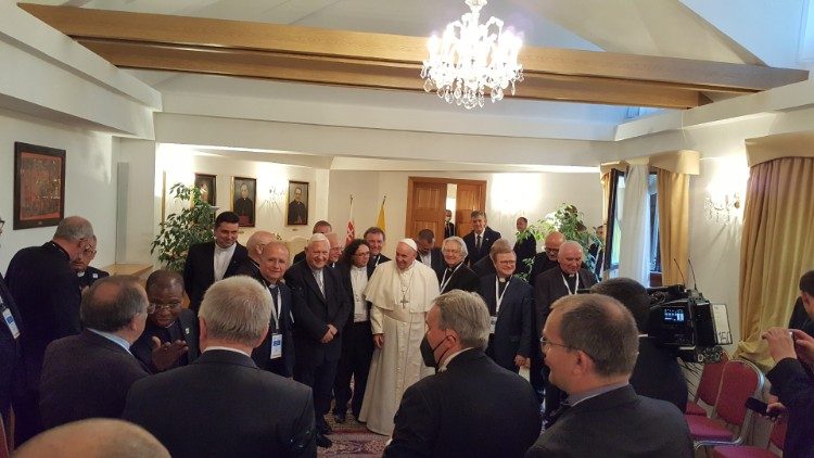 Papst trifft Jesuiten-Mitbrüder in Bratislava (Foto: P. Jozef Bartkovjak SJ)