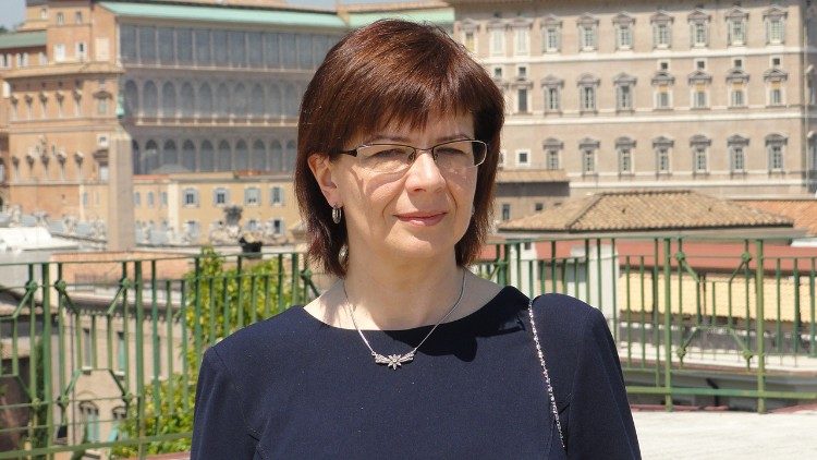 La dott.ssa Ewa Kusz, vicedirettrice del Centro per la Protezione dell'Infanzia presso l'Accademia Ignatianum di Cracovia
