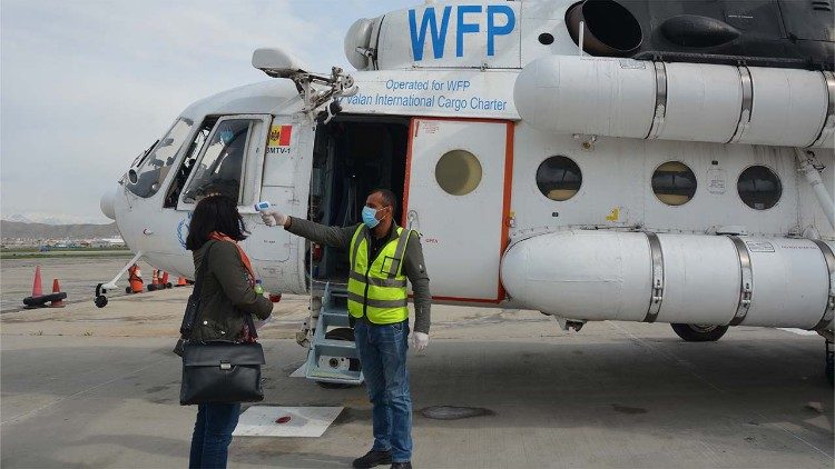 Elicottero del Wfp-Pam per il trasporto degli operatori dell'agenzia umanitaria