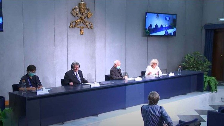 In Sala stampa vaticana la presentazione della Plenaria della Pontifica Accademia per la Vita
