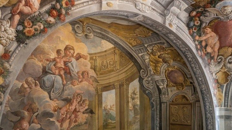 Giovan Domenico Lombardi, lunetta con la Vergine e il Bambino (A.V.)
