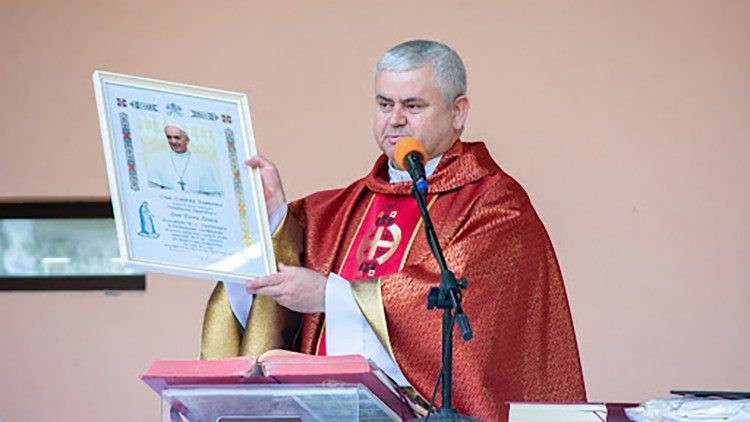 Preotul Petru Sescu a fost numit de papa Francisc episcop auxiliar în dieceza de Iași (foto: Parohia Sf. Tereza, Iași)