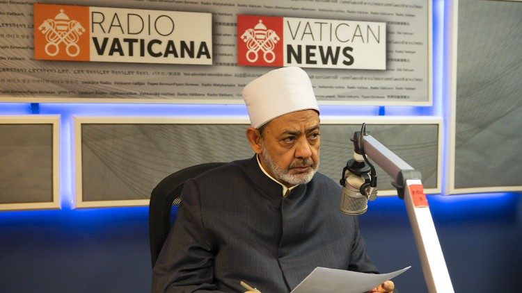 Верховный имам Аль-Азхара Ахмад Аль-Тайиб в студии Радио Ватикана