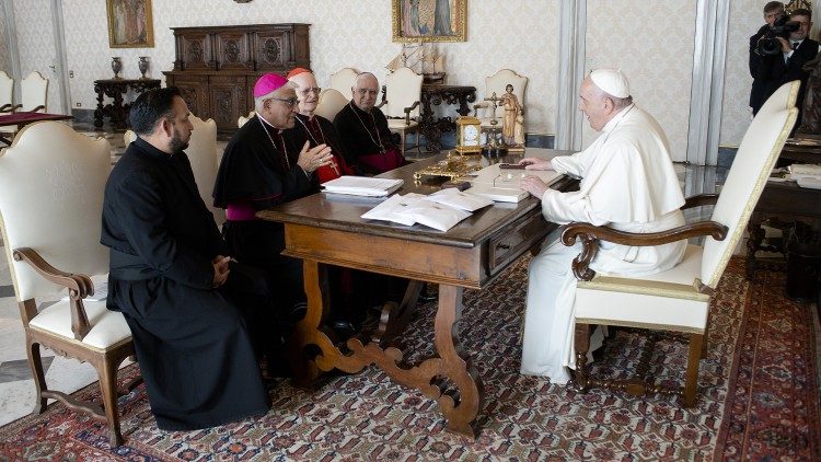 CELAM-Bischöfe im Oktober 2022 bei Papst Franziskus