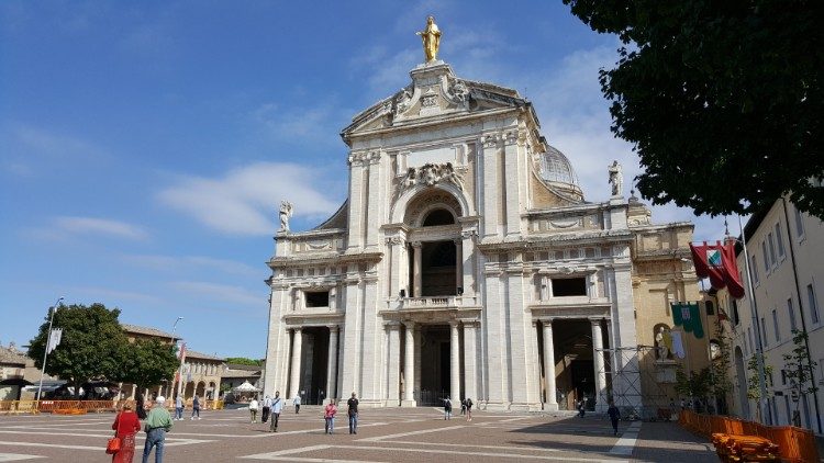 Базилике Санта-Мария-дельи-Анджели в Ассизи (Италия)