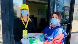 Caritas-italiana-covid-pandemia-volontari-povert-pacchi-aiuti.jpg