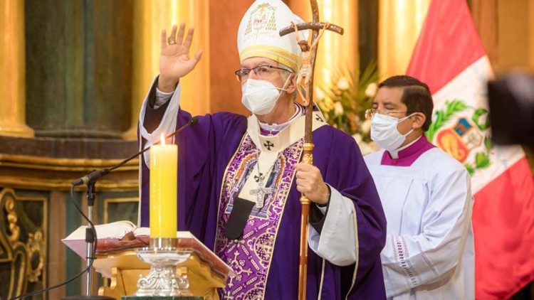Monseñor Carlos Castillo, arzobispo de Lima y primado del Perú