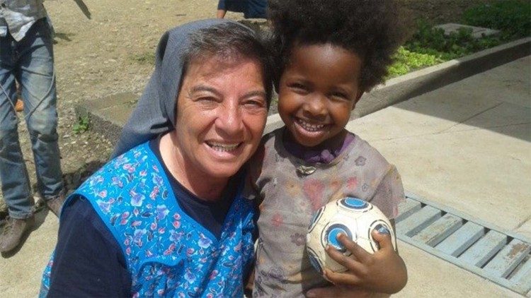 Sesuo Rozarija, misionierė Etiopijoje