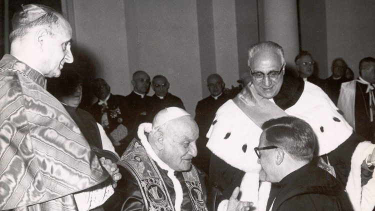 Papst Johannes XXIII. bei der Einweihung der Fakultät für Medizin und Chirurgie am 5. November 1961