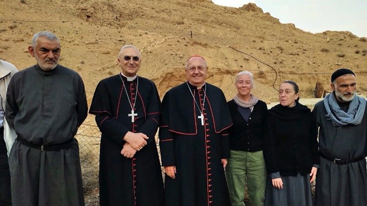 Kardinal Sandri beim von Pater Dall'Oglio gegründeten Kloster