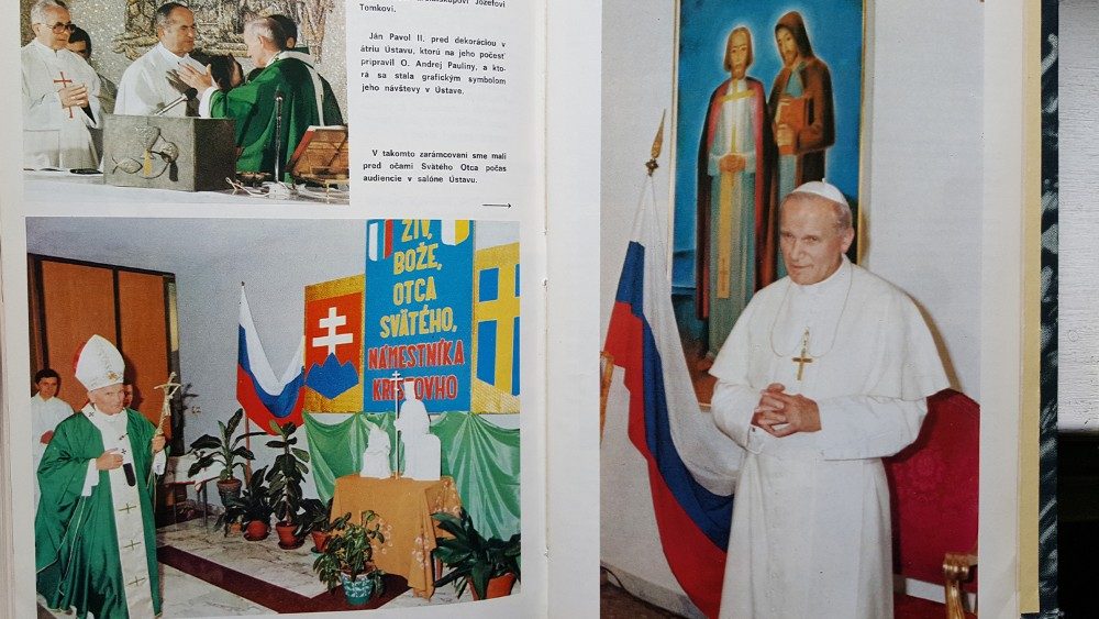 Osobitné číslo časopisu Slovenské hlasy z Ríma (12/1981) venované návšteve pápeža v SÚSCM