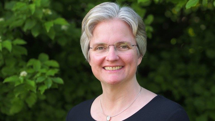 Charlotte Kreuter-Kirchhof, Mitglied im Wirtschaftsrat des Heiligen Stuhles