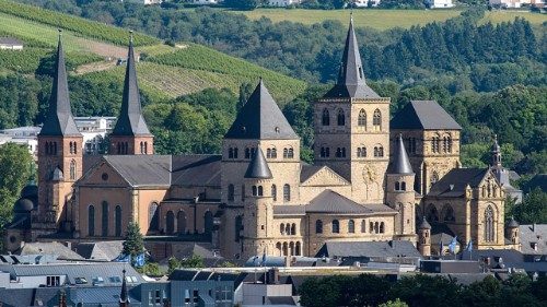 Bistum Trier: Verurteilte Priester in Krankenhausseelsorge versetzt