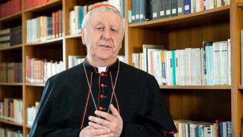 Kardinal Versaldi: „Identität nicht defensiv, sondern proaktiv"