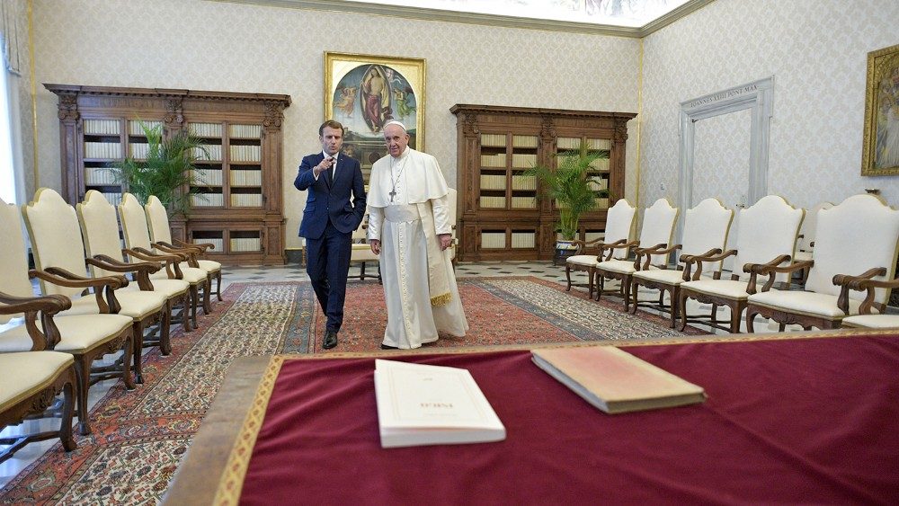 El Papa Francisco y el presidente francs, Emmanuel Macron