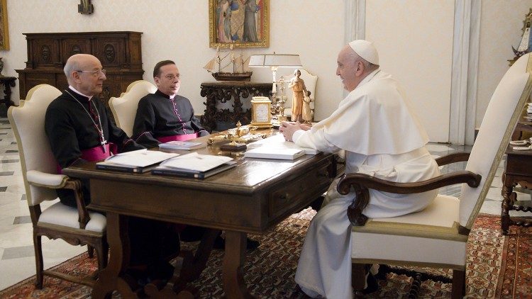 Rencontre du Pape avec Mgr Ocáriz et Mgr Fazio, le 29 novembre 2021.