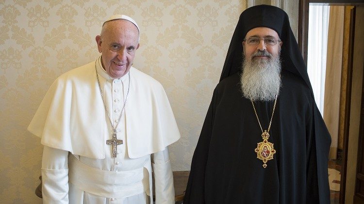 Papa Francesco con monsignor Manuel Nin (23-02-2017)