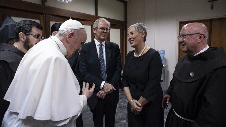 Salpy Eskidjian im Gespräch mit Papst Franziskus