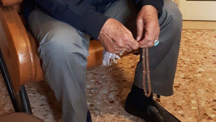 Il più anziano della prima famiglia accolta nel Centro Casa del Sole che ha ricevuto lo status di rifugiato politico