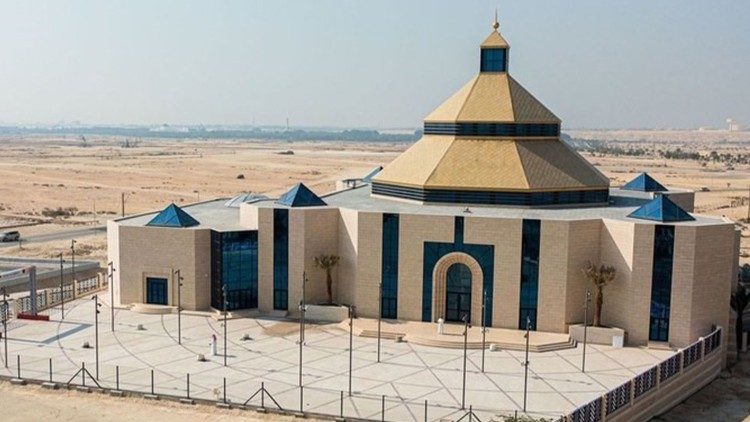  Cattedrale Nostra Signora d'Arabia in Bahrein