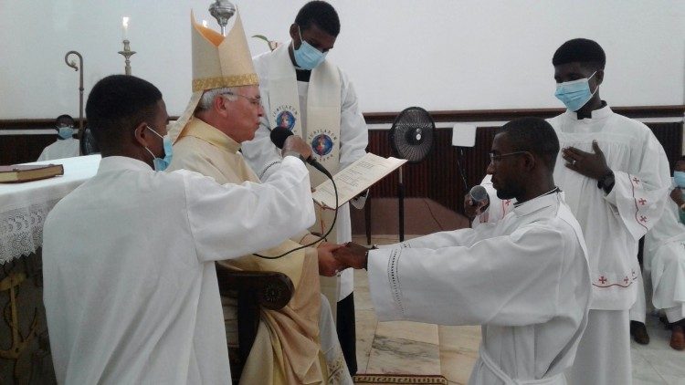Ordenação diaconal de Vicente Sacramento de Sousa Coelho, São Tomé e Príncipe