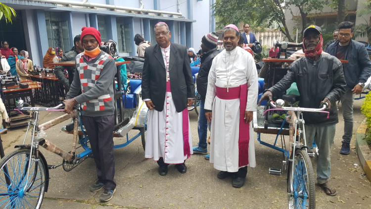 2021.12.29 Ranchi Bishops celebrate Christmas with poor 
