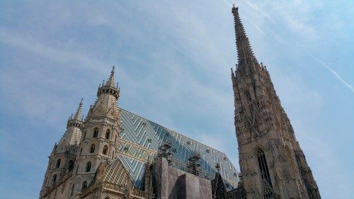 Österreich: Theologe kritisiert Impfstraße in Kirchen