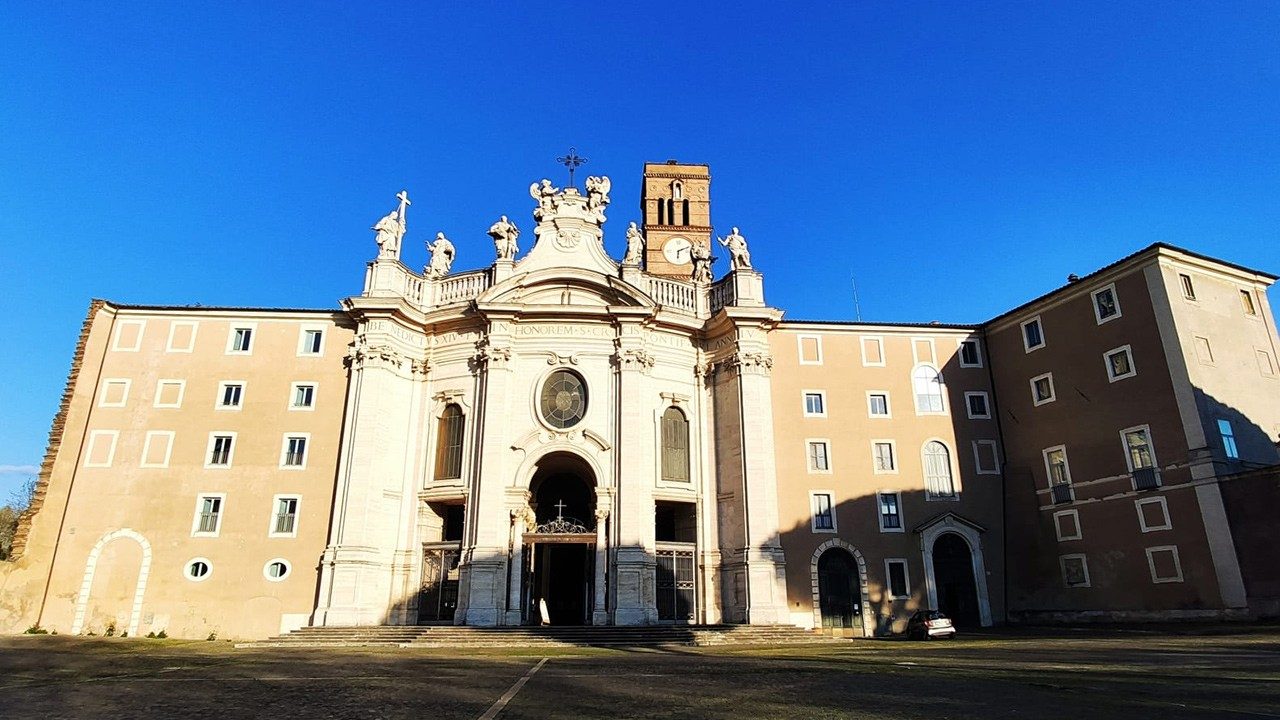 A Roma, il Santuario della Croce di Cristo - Vatican News