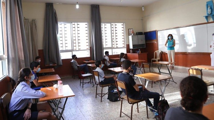 Escolas não estatais no Líbano estão em crise