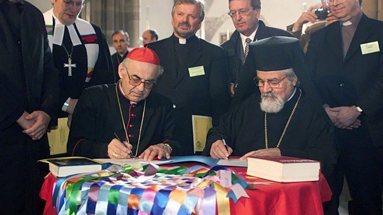 Ekumeninės chartijos pasirašymas 2001 04 22