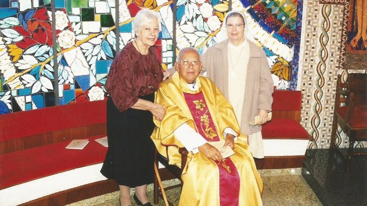 Padre Gilberto com as Irmãs Clotilde e Josefa