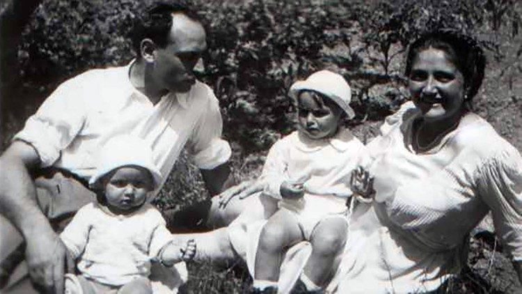 Con la famiglia nel 1942