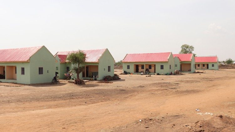 Eines der geförderten Projekte in Nigeria: Ein Dorf für Flüchtlinge 