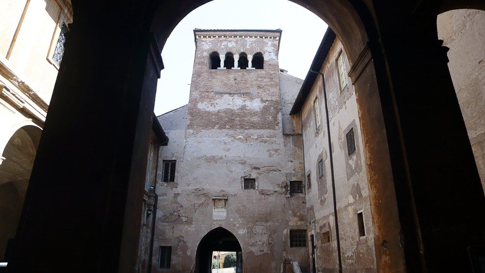 Bazilika Quattro Coronati a augustiniánsky kláštor 