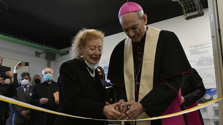 Princess Marconi and Bishop Marcelo Sánchez Sorondo inaugurate the Disaster Recovery center